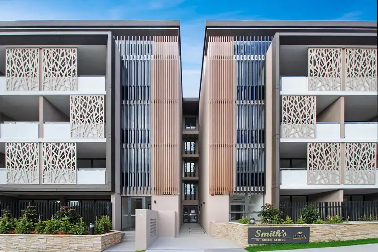 101/3-5 Smith Street