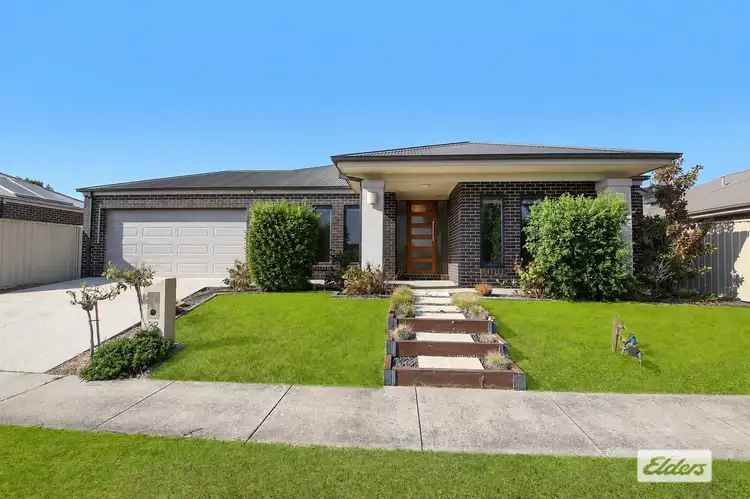 22 Howse Crescent