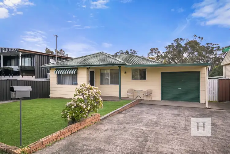 12 Springall Avenue