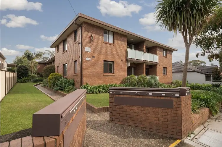 7/94-96 Windsor Road