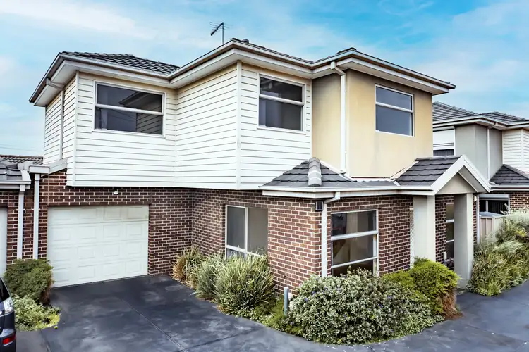 2/15 Hertford Road, Sunshine VIC 3020
