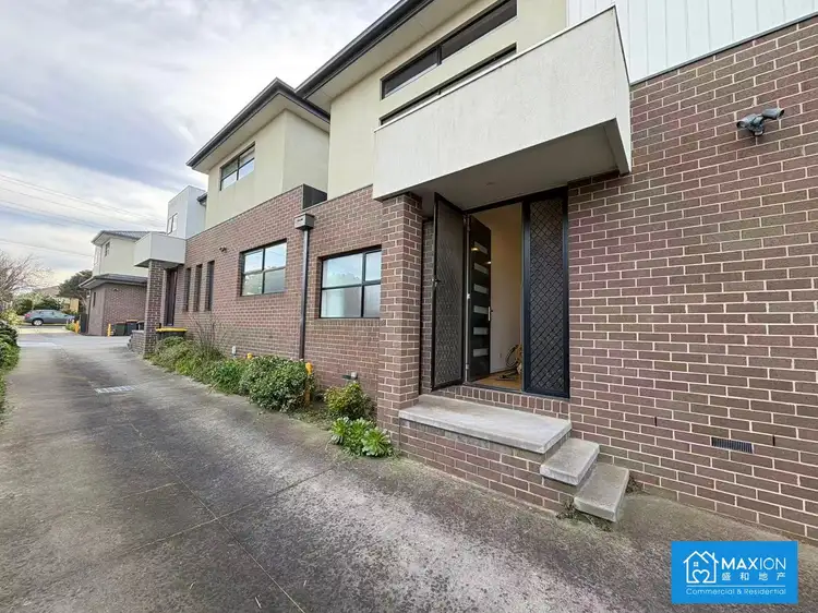 3/2 Flora Road