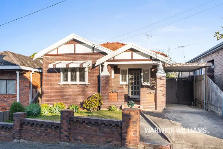 10 Joseph Street