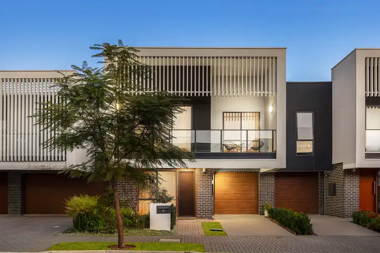 8 Jacaranda Boulevard