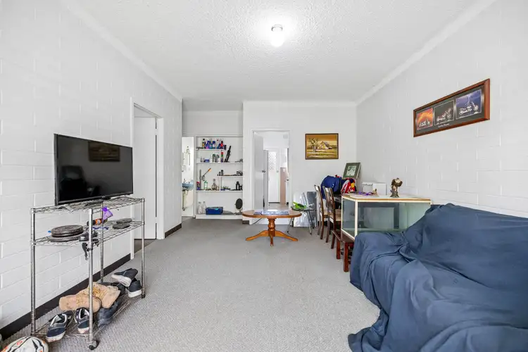 8/414 Sir Donald Bradman Drive