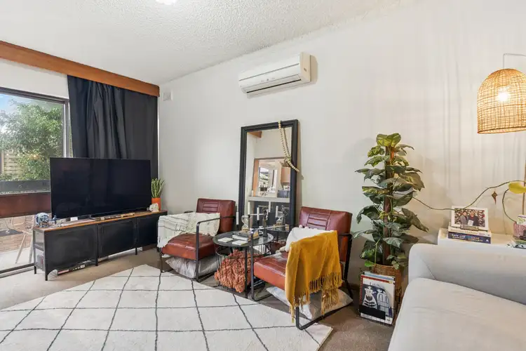8/39 Barton Terrace