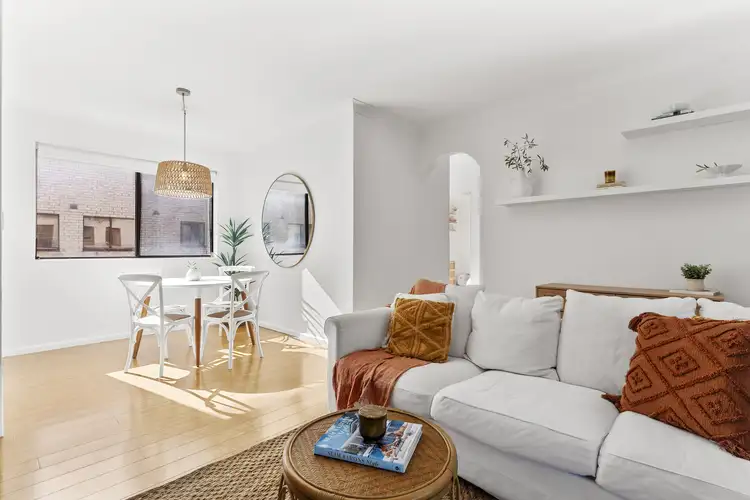 4/29-33 Tullimbar Road