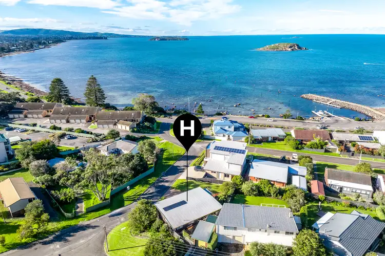 7 Solway Crescent