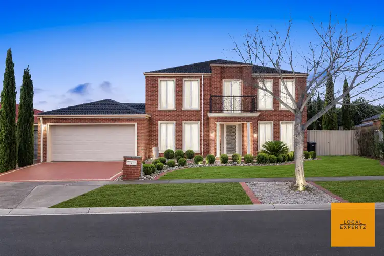 4 Carlyon Close