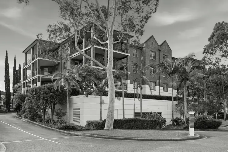 9/247L Burwood Rd Road