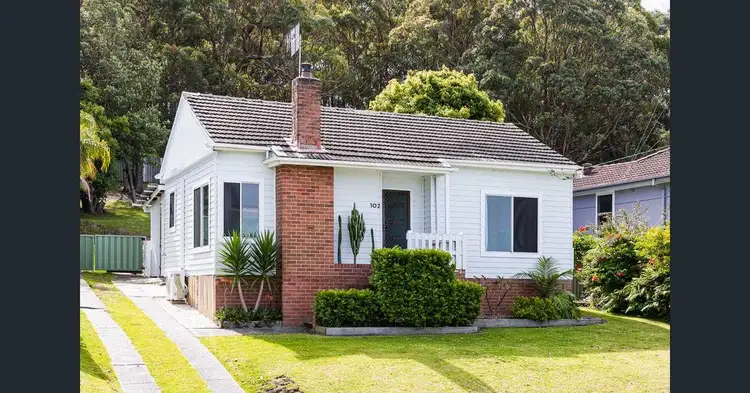 102 Willandra Crescent