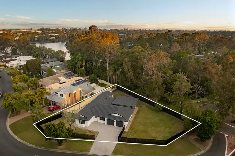 3 Wivenhoe Circuit