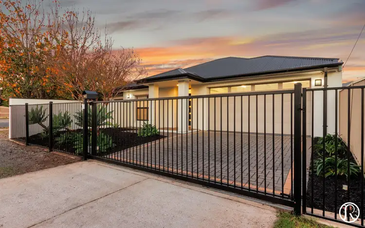 24 Drysdale Crescent