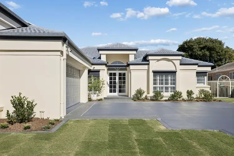 24 Clipper Boulevard