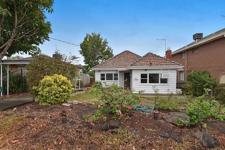 99 Hotham Road