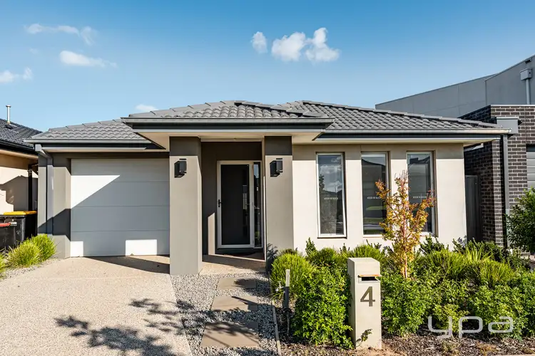4 Pyrenees Street