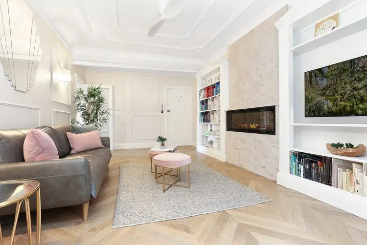 12/2 Pinehill Avenue