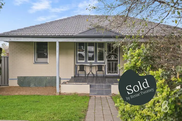 5 Blaxland Avenue