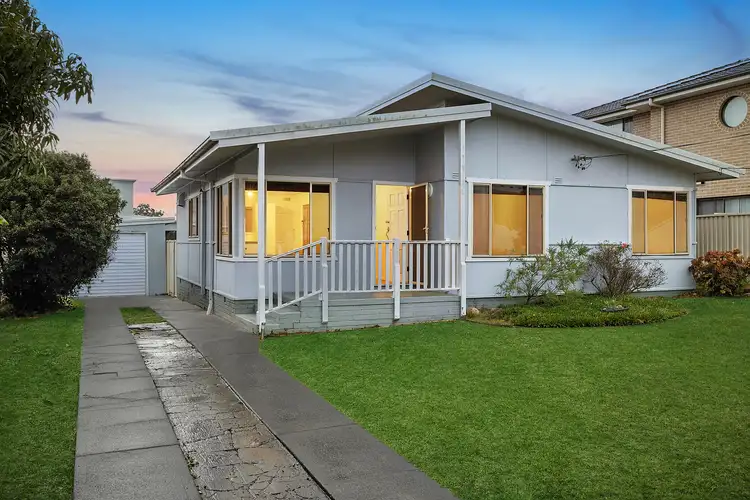 1 Mahnken Avenue