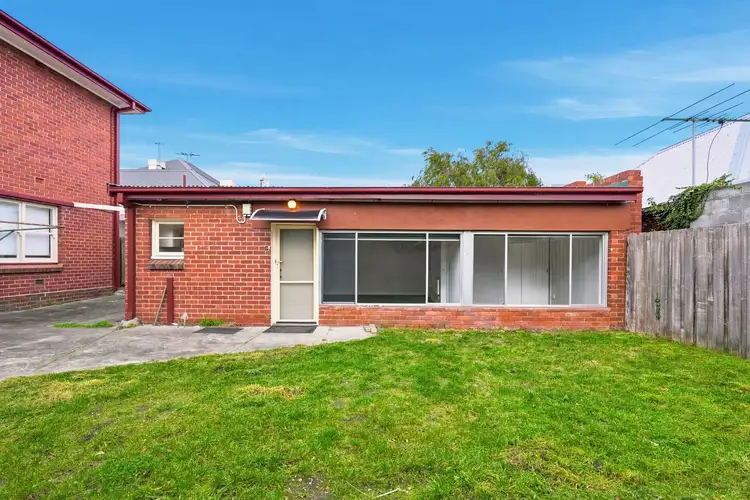 3/21 Runnymede Street