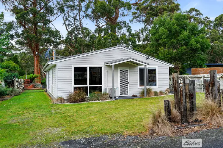 11 Banksia Avenue