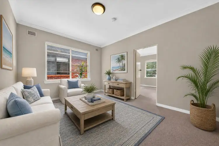 6/54A Bream Street