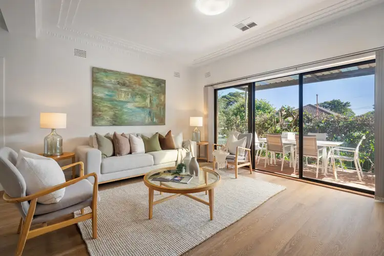17 Moya Crescent