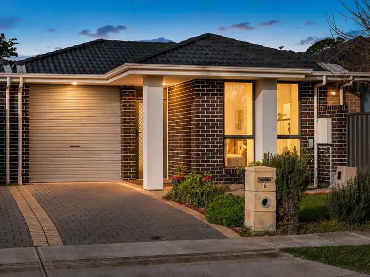 6 Ragless Avenue