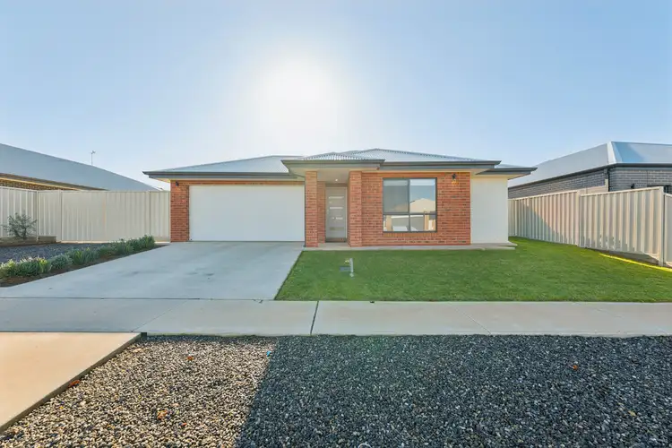 15 Trissino Drive