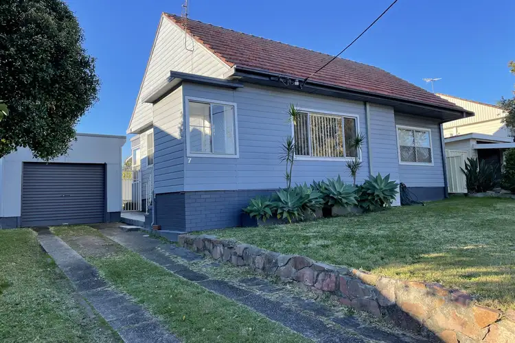 7 Drydon Street
