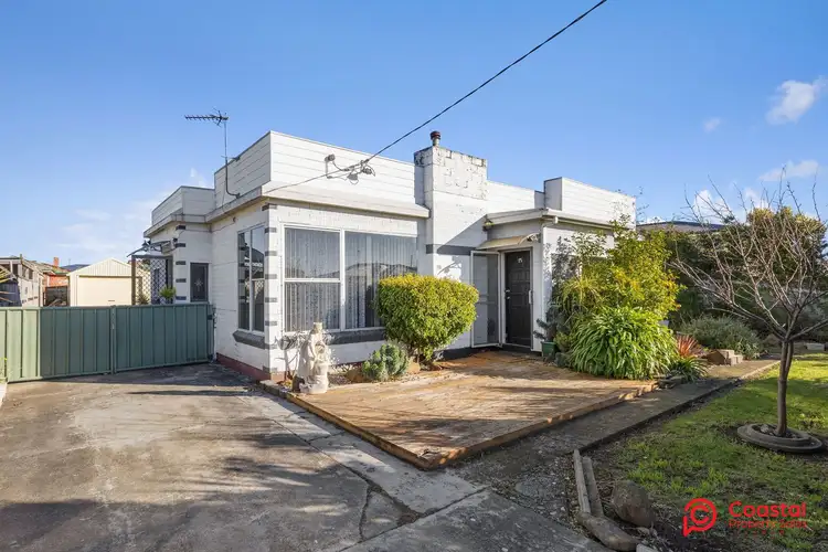 15 Maud Street, West Ulverstone TAS 7315
