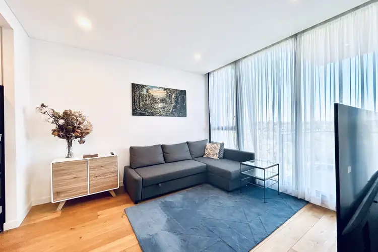 807/22 Cambridge Street