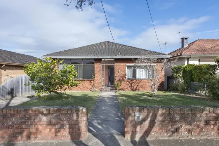 68 Fricourt Avenue