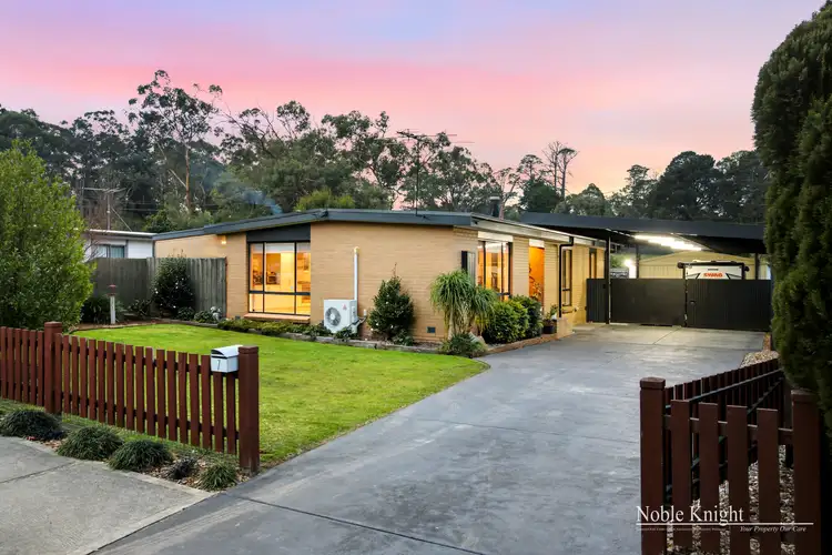 7 Dean Crescent