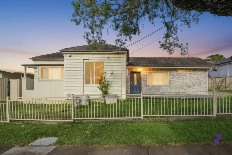 2 Telopea Street