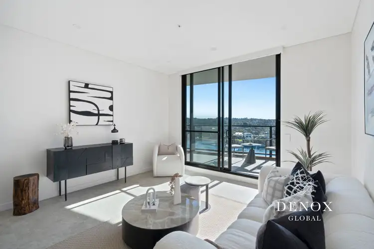 1002/8 Sanctuary Boulevard