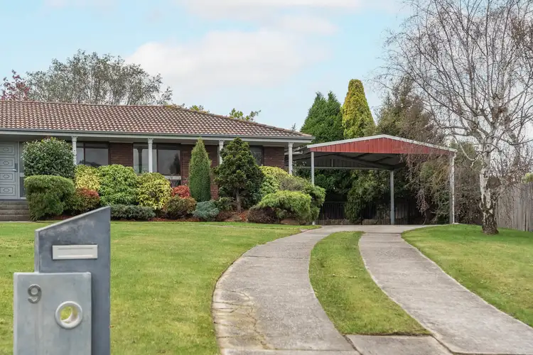 9 Bonnard Court
