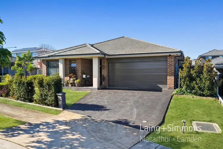 16 McKeown Street