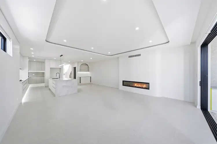 18a Coonong Road