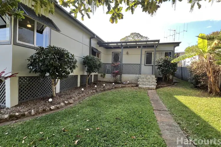 10 Wattle Street