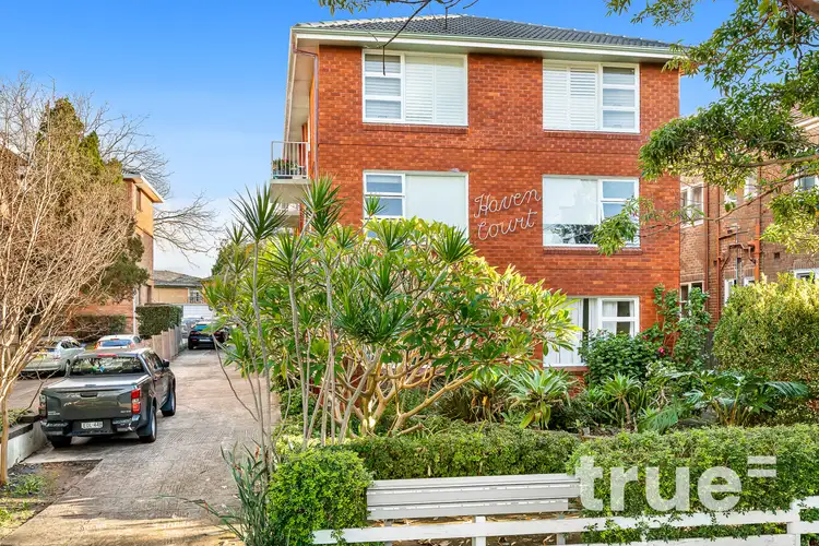 10/20 Gower Street