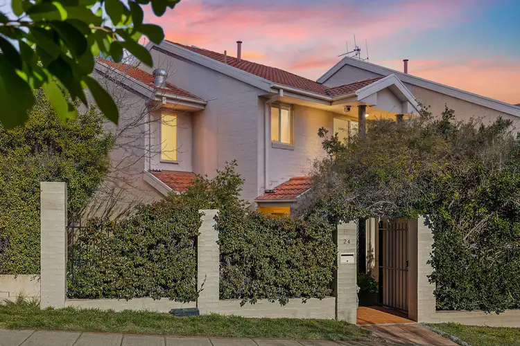 24 Haystack Crescent
