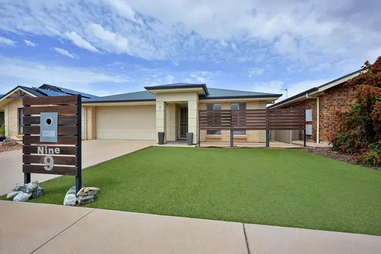 9 Bradshaw Street
