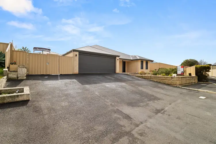 5 MacArthur Court