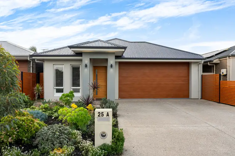 25A Nambour Crescent