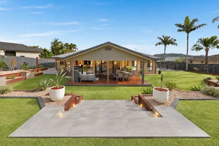 34 Oxley Crescent