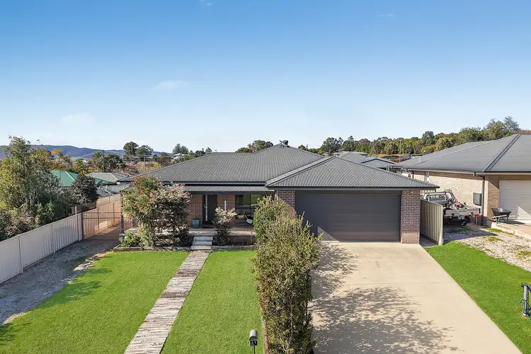 11 Baskerville Drive