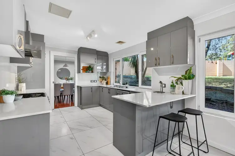 24 Woodcrest Place