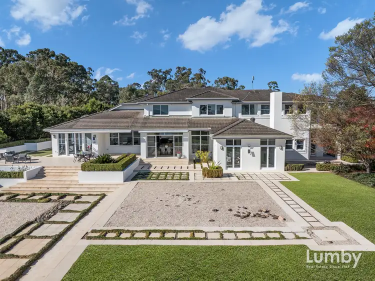 6 Oakridge Place