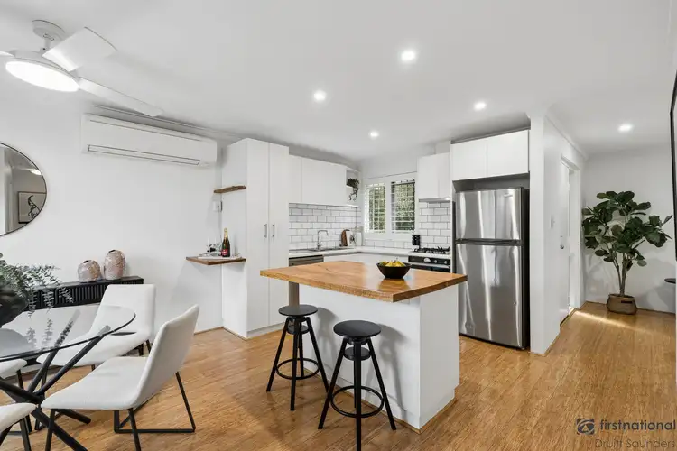 1/100 Loftus Street